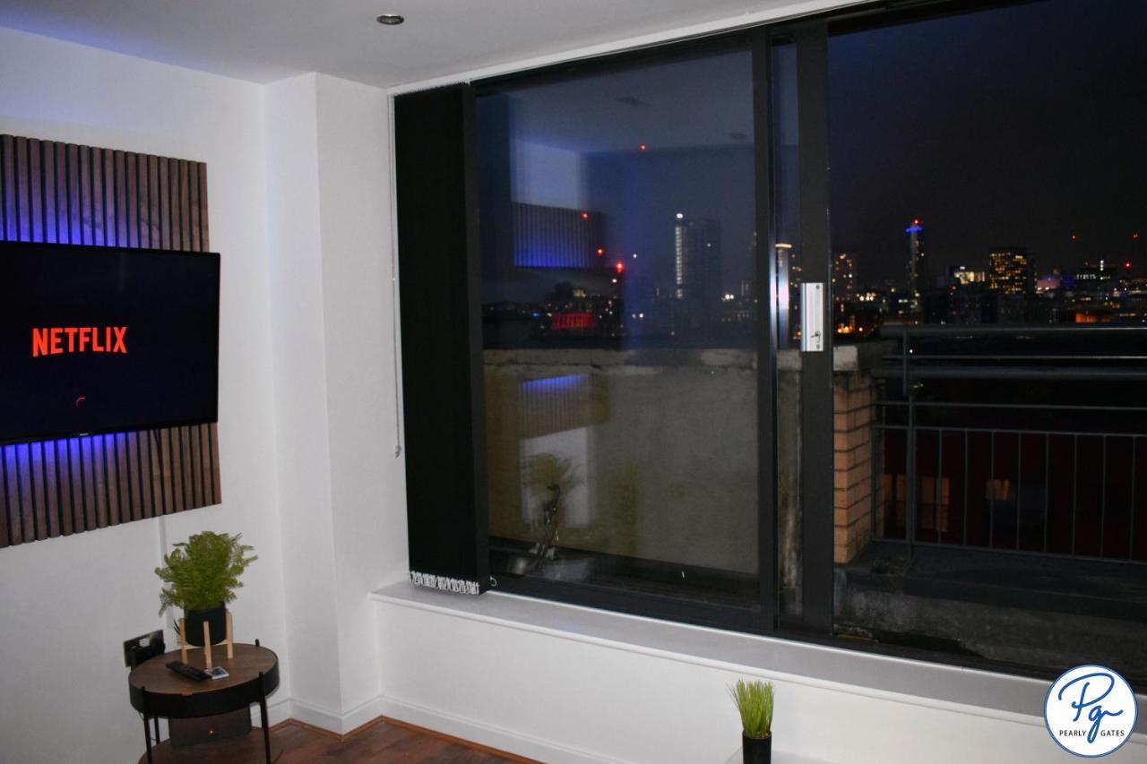 Penthouse - Amazing City Skyline Views - Balcony - Free Extra 2 Hours - Free Parking - Utilita Arena - Bullring Shopping - New St Station- Super King Size Bed Birmingham Eksteriør billede