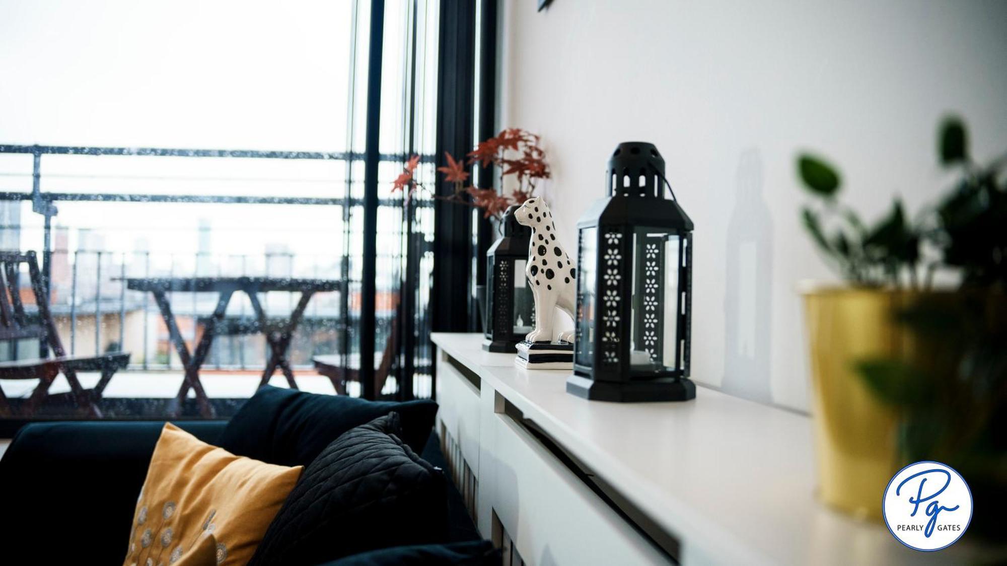 Penthouse - Amazing City Skyline Views - Balcony - Free Extra 2 Hours - Free Parking - Utilita Arena - Bullring Shopping - New St Station- Super King Size Bed Birmingham Eksteriør billede